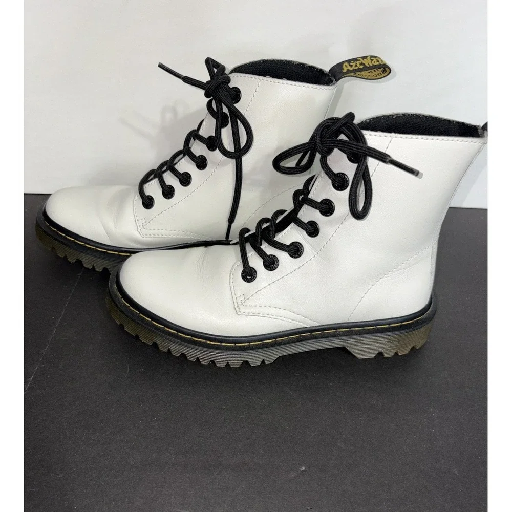 Doc Martens Luana Women's Sz 6 Air Cushions Sole White‎ Boots Dr. AW004
